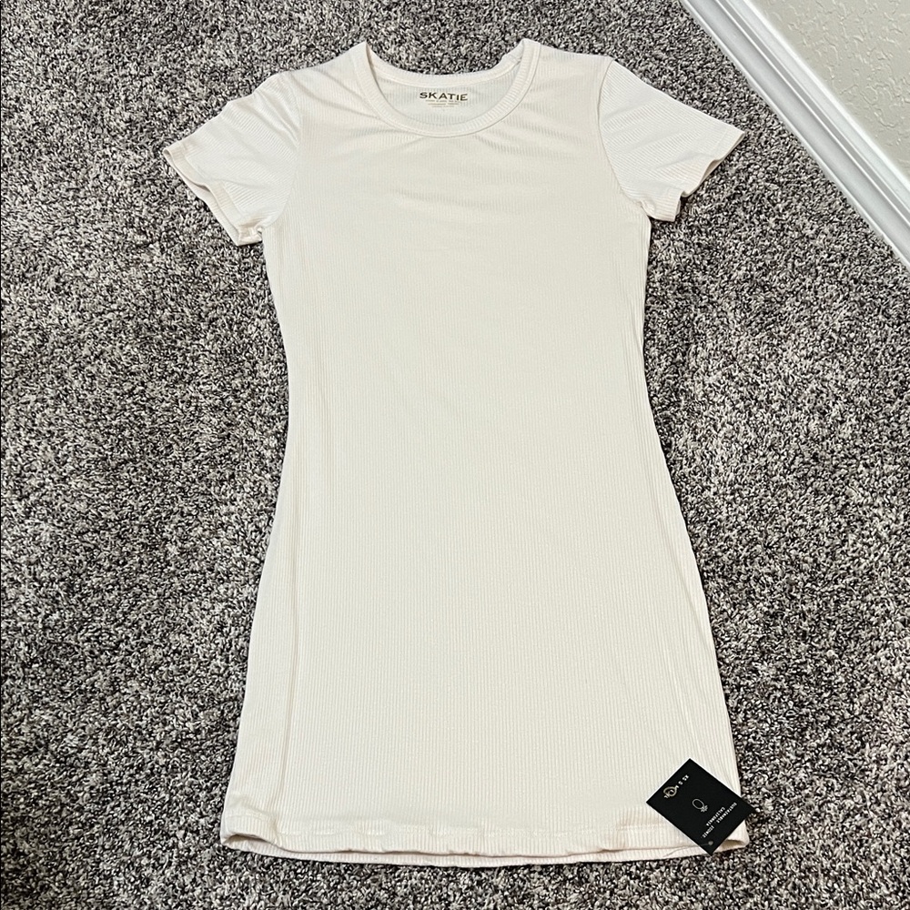 NWT Skatie Baby Tee ribbed dress - cream/off white